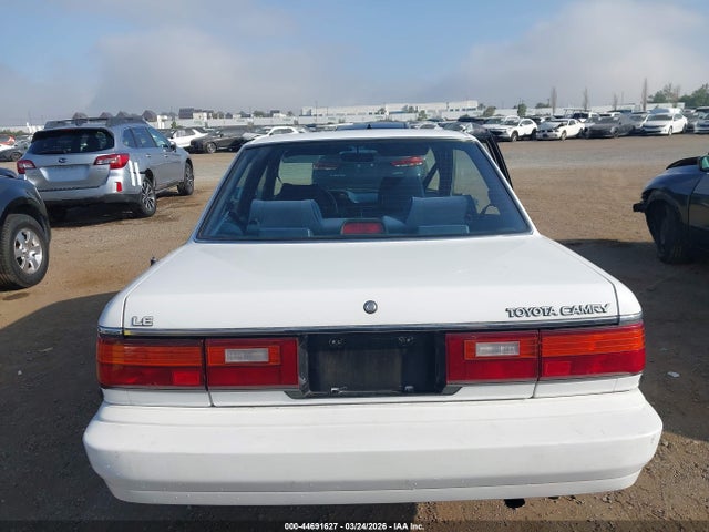 Продажа на аукционе авто 1990 Toyota Camry Le, vin: JT2SV22E3L3399108, номер лота: 44691627