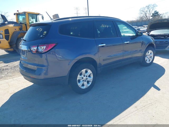 Chevrolet Traverse Ls 2014 1GNKRFKD8EJ131834 Image 4