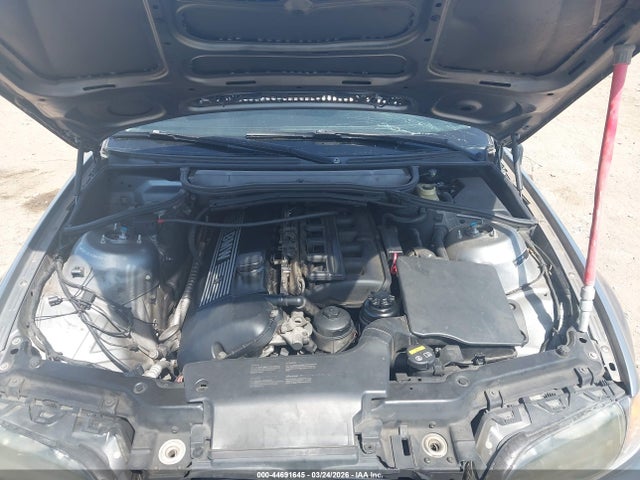 44691645 :رقم المزاد ، WBAET37414NH05891 vin ، 2004 Bmw 325i مزاد بيع