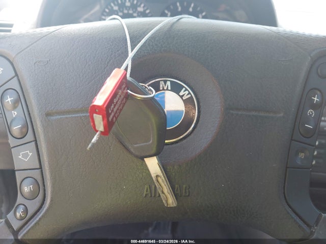44691645 :رقم المزاد ، WBAET37414NH05891 vin ، 2004 Bmw 325i مزاد بيع