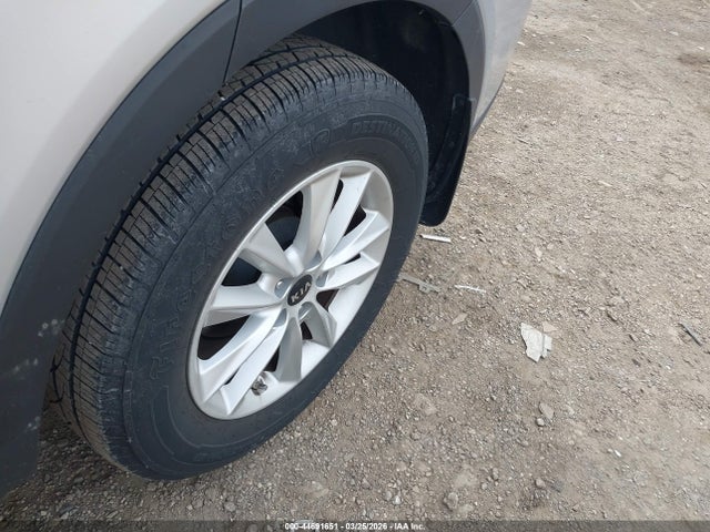 5XYPG4A35KG552648 KIA Sorento 2.4l Lx