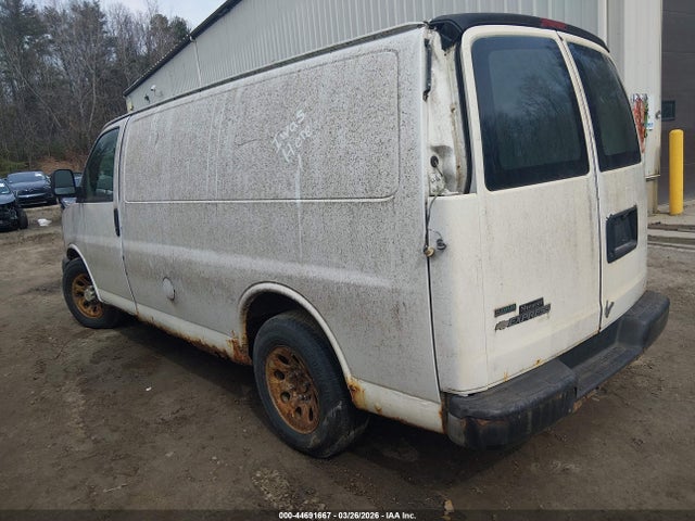 2010 CHEVROLET EXPRESS 1500 1GCUHAD44A1126497 Photo 2