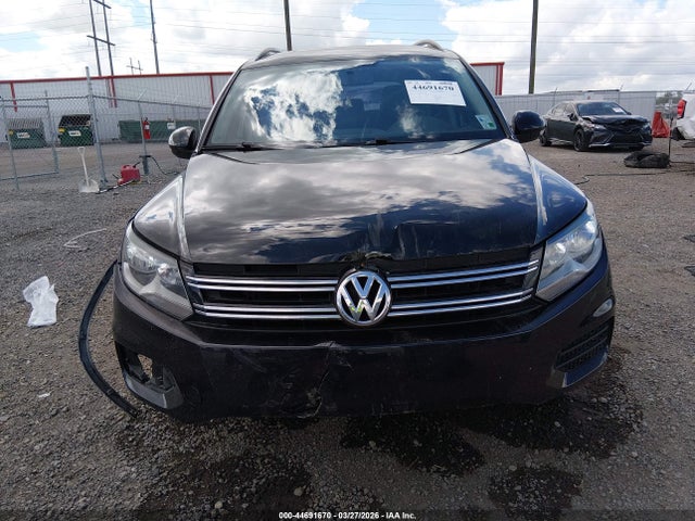 2018 Volkswagen Tiguan Limited 2.0t მანქანა იყიდება აუქციონზე, vin: WVGAV7AXXJK003144, აუქციონის ნომერი: 44691670