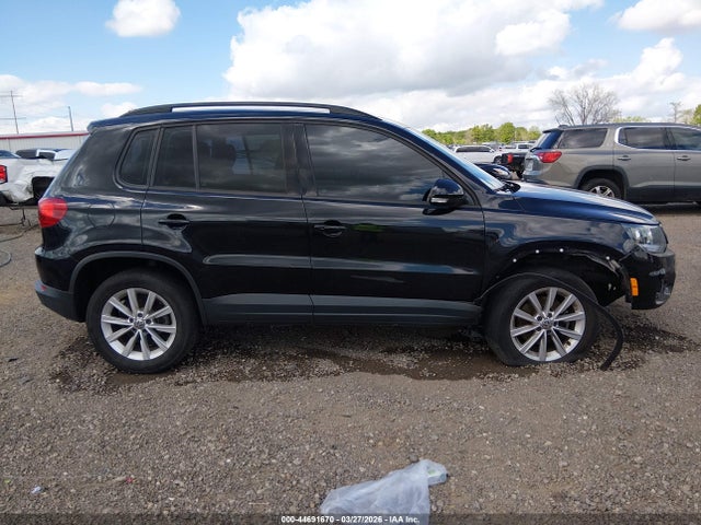 2018 Volkswagen Tiguan Limited 2.0t მანქანა იყიდება აუქციონზე, vin: WVGAV7AXXJK003144, აუქციონის ნომერი: 44691670