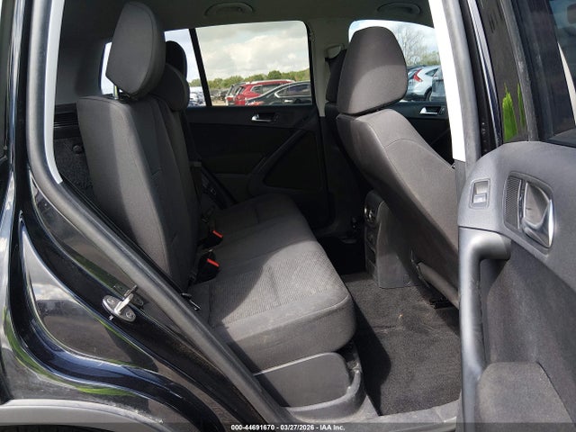 2018 Volkswagen Tiguan Limited 2.0t მანქანა იყიდება აუქციონზე, vin: WVGAV7AXXJK003144, აუქციონის ნომერი: 44691670
