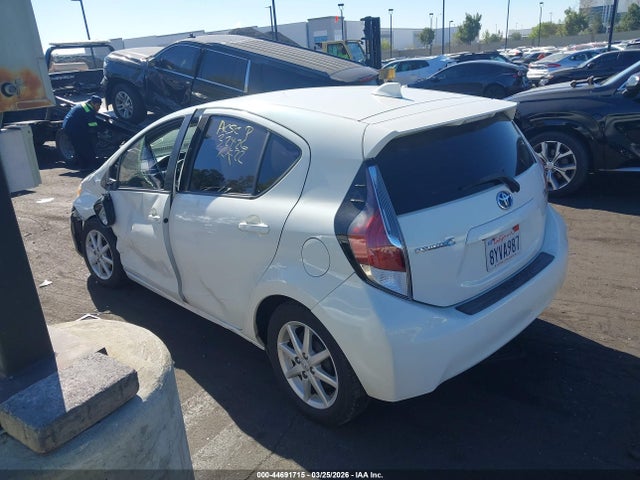 JTDKDTB35F1092666 Toyota Prius C Four