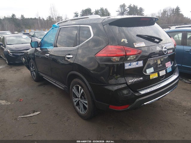 JN8AT2MV2HW002360 Nissan Rogue Sl