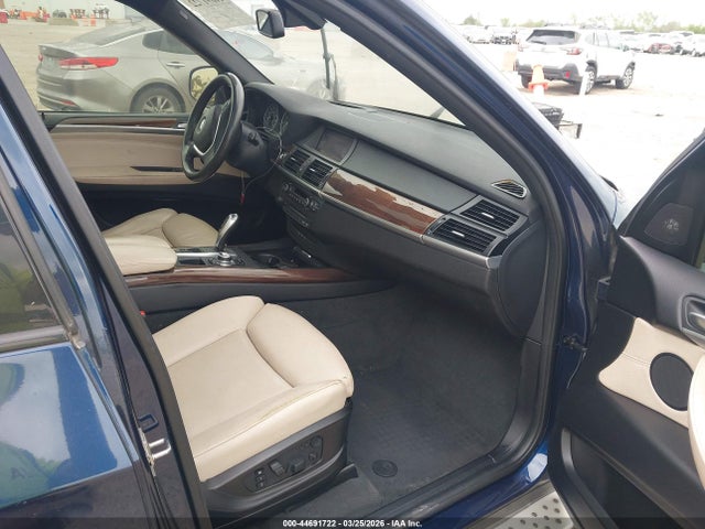 44691722 :رقم المزاد ، 5UXZV8C50BL421408 vin ، 2011 Bmw X5 Xdrive50i مزاد بيع