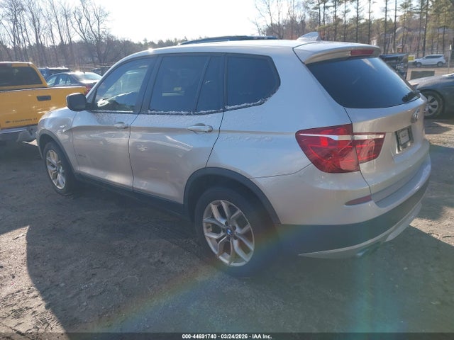 2013 BMW X3 5UXWX7C59DL978862 Photo 2
