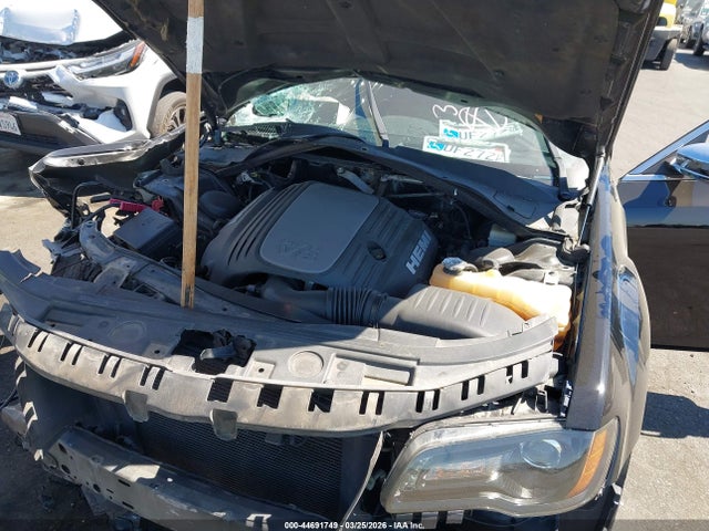 2011 Chrysler 300c მანქანა იყიდება აუქციონზე, vin: 2C3CA6CT2BH595665, აუქციონის ნომერი: 44691749