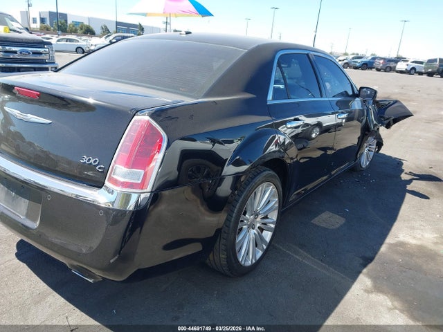 2011 Chrysler 300c მანქანა იყიდება აუქციონზე, vin: 2C3CA6CT2BH595665, აუქციონის ნომერი: 44691749