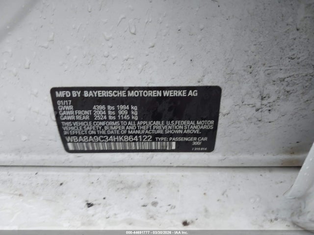 44691777 :رقم المزاد ، WBA8A9C34HK864122 vin ، 2017 Bmw 320i مزاد بيع