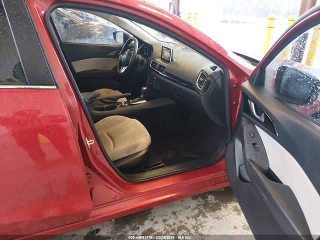 Продажа на аукционе авто 2016 Mazda Mazda3 I Sport, vin: JM1BM1U74G1300767, номер лота: 44691778