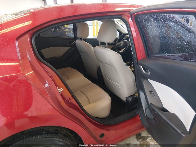 Продажа на аукционе авто 2016 Mazda Mazda3 I Sport, vin: JM1BM1U74G1300767, номер лота: 44691778