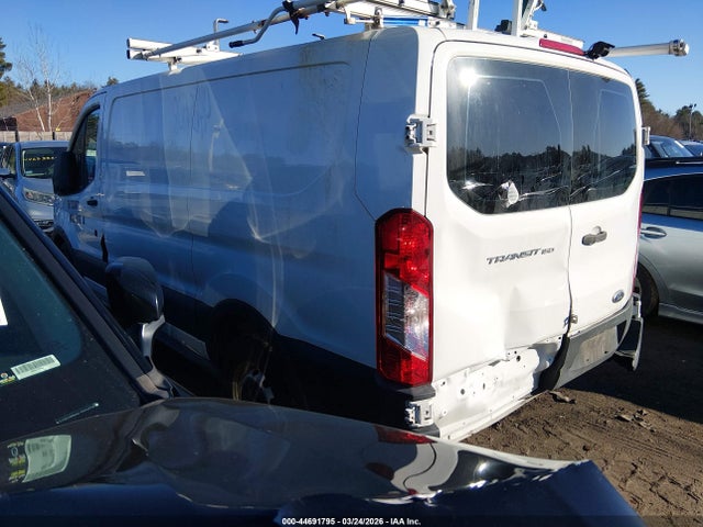 Ford Transit-150 2015 1FTNE1YM3FKA62476 Image 3