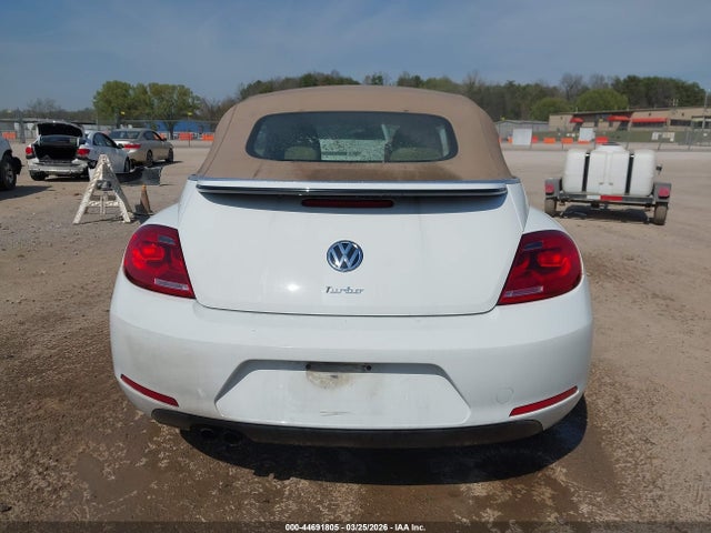 2016 Volkswagen Beetle 1.8t Se მანქანა იყიდება აუქციონზე, vin: 3VW517AT4GM803872, აუქციონის ნომერი: 44691805
