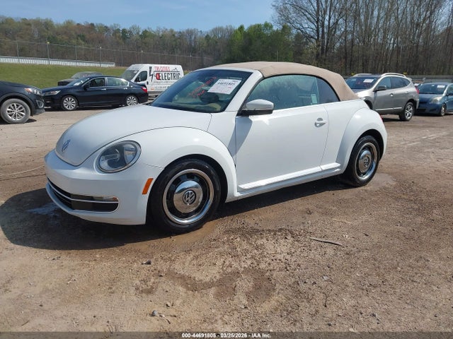 2016 Volkswagen Beetle 1.8t Se მანქანა იყიდება აუქციონზე, vin: 3VW517AT4GM803872, აუქციონის ნომერი: 44691805