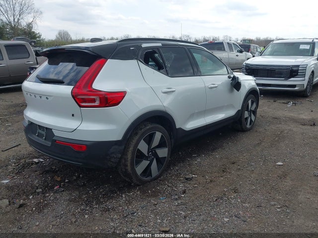 2023 VOLVO XC40 RECHARGE PURE ELECTRIC YV4ED3UM2P2082317 Photo 3