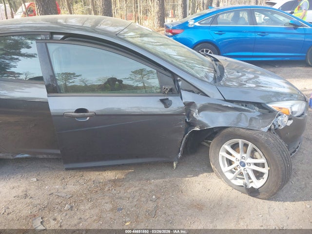 Продаж на аукціоні авто 2017 Ford Focus Se, vin: 1FADP3F27HL304904, номер лоту: 44691850