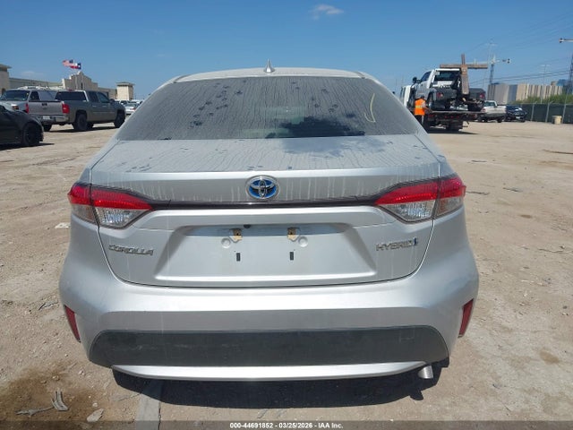 2022 Toyota Corolla Hybrid Le მანქანა იყიდება აუქციონზე, vin: JTDEAMDE0NJ038846, აუქციონის ნომერი: 44691852
