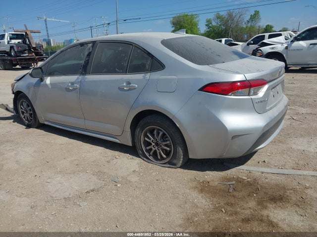 2022 Toyota Corolla Hybrid Le მანქანა იყიდება აუქციონზე, vin: JTDEAMDE0NJ038846, აუქციონის ნომერი: 44691852