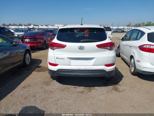 KM8J33A47HU598571 Hyundai TUCSON SE
