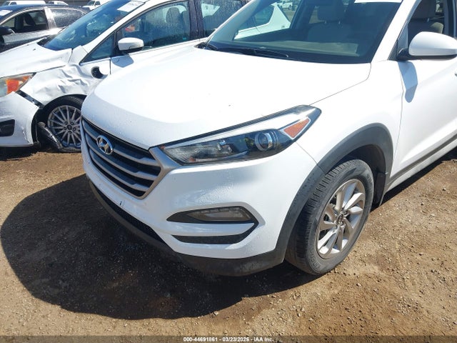KM8J33A47HU598571 Hyundai TUCSON SE