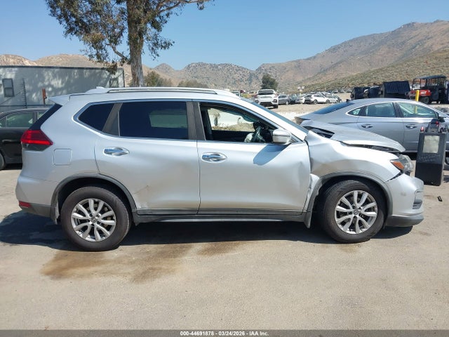 Nissan ROGUE SV 2017 KNMAT2MT0HP601861 Image 13