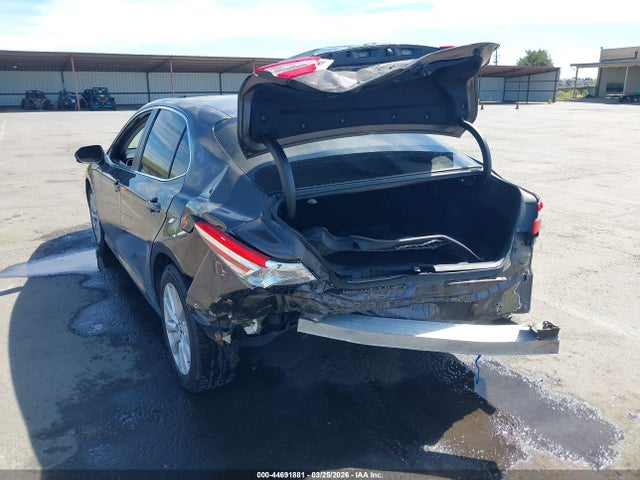 2019 TOYOTA CAMRY 4T1B11HK7KU173894 Photo 2