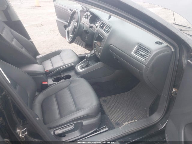 Продажа на аукционе авто 2012 Volkswagen Jetta 2.5l Se, vin: 3VWDP7AJ0CM404248, номер лота: 44691898