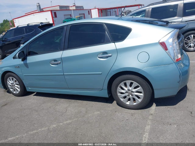 Toyota PRIUS PLUG-IN 2014 JTDKN3DP5E3054757 Image 14