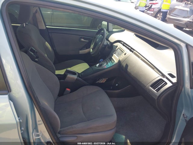 Toyota PRIUS PLUG-IN 2014 JTDKN3DP5E3054757 Image 5