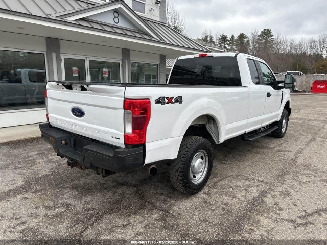 2018 FORD F-250 1FT7X2B64JEB92311 Photo 3
