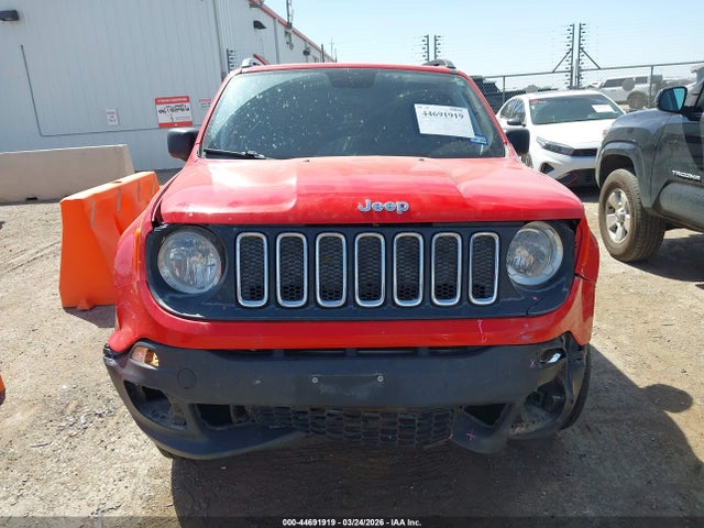 2018 Jeep Renegade Sport 4x4 მანქანა იყიდება აუქციონზე, vin: ZACCJBAB2JPG66052, აუქციონის ნომერი: 44691919
