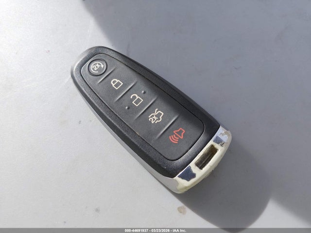 1FMCU9JX8EUA82346 Ford Escape Titanium