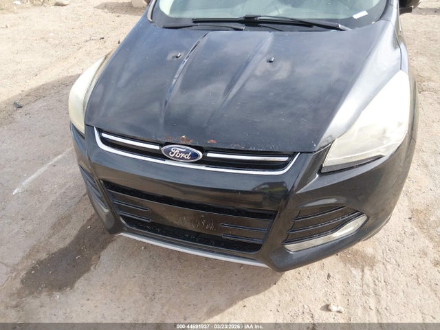 1FMCU9JX8EUA82346 Ford Escape Titanium