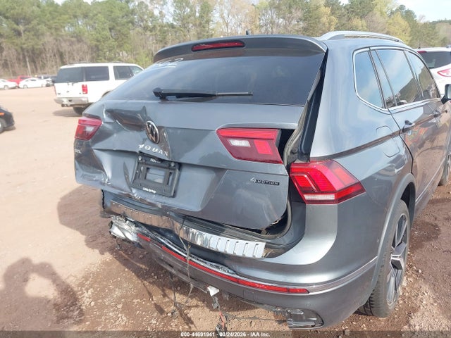 Продажа на аукционе авто 2024 Volkswagen Tiguan 2.0t Sel R-line, vin: 3VV4B7AX2RM180562, номер лота: 44691941