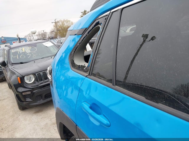 Продажа на аукционе авто 2019 Toyota Rav4 Adventure, vin: 2T3J1RFV1KW043835, номер лота: 44691956