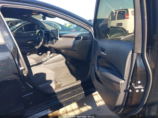 JTND4RBE9L3079007 Toyota COROLLA SE
