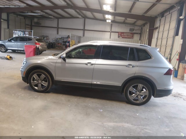 3VV3B7AX1MM005630 Volkswagen Tiguan 2.0t Se/2.0t Se R-line Black/2.0t Sel