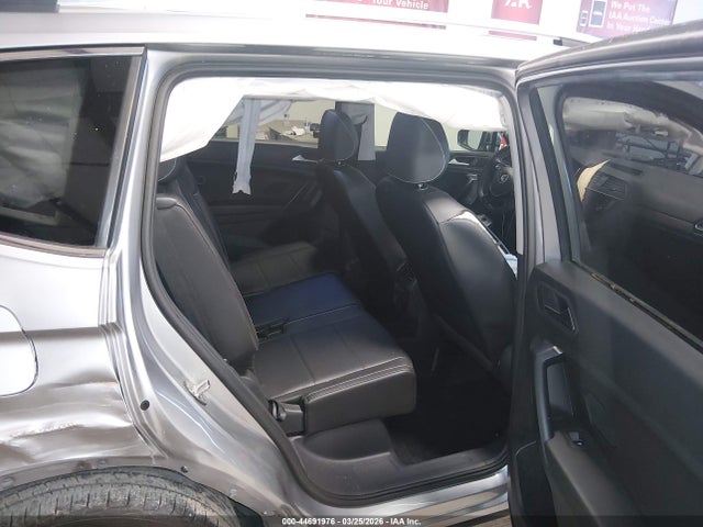 3VV3B7AX1MM005630 Volkswagen Tiguan 2.0t Se/2.0t Se R-line Black/2.0t Sel