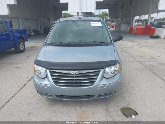 44691977 :رقم المزاد ، 2C4GP54L85R422347 vin ، 2005 Chrysler Town & Country Touring مزاد بيع
