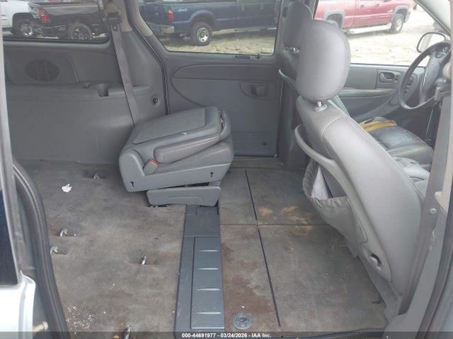 2005 CHRYSLER TOWN & COUNTRY 2C4GP54L85R422347 Photo 7