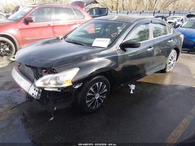 2015 Nissan Altima 2.5/2.5 S/2.5 Sl/2.5 Sv მანქანა იყიდება აუქციონზე, vin: 1N4AL3AP5FC262019, აუქციონის ნომერი: 44691978