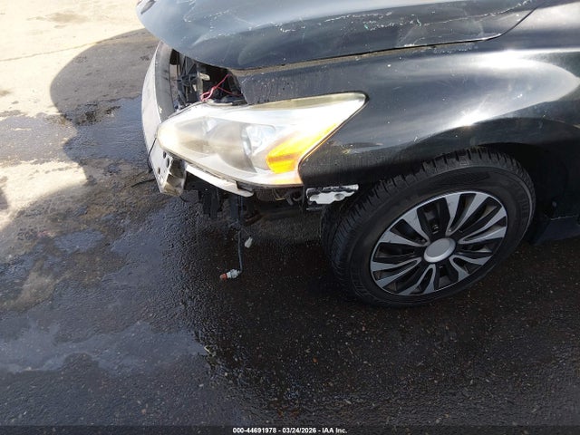 2015 Nissan Altima 2.5/2.5 S/2.5 Sl/2.5 Sv მანქანა იყიდება აუქციონზე, vin: 1N4AL3AP5FC262019, აუქციონის ნომერი: 44691978