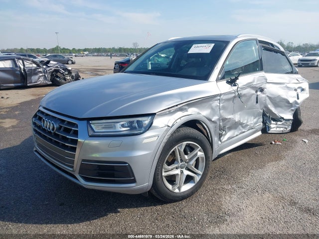 Продаж на аукціоні авто 2018 Audi Q5 2.0t Premium/2.0t Tech Premium, vin: WA1ANAFY7J2114781, номер лоту: 44691979