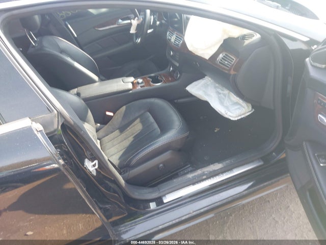 44692028 :رقم المزاد ، WDDLJ6HBXFA144439 vin ، 2015 Mercedes-benz Cls 400 4matic مزاد بيع