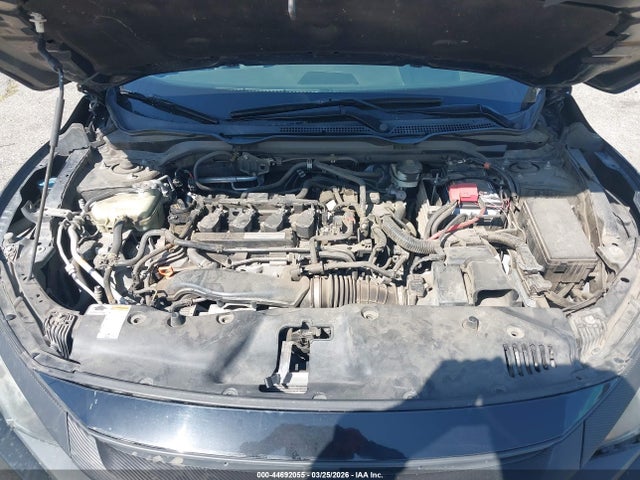 44692055 :رقم المزاد ، 19XFC1F90HE005960 vin ، 2017 Honda Civic Touring مزاد بيع