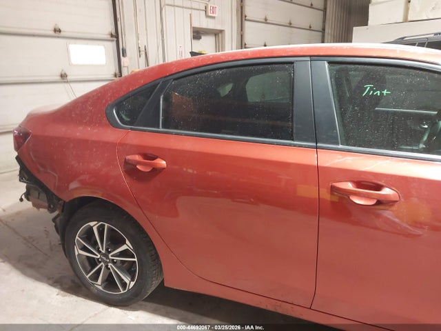 2022 Kia Forte Lxs მანქანა იყიდება აუქციონზე, vin: 3KPF24AD4NE467384, აუქციონის ნომერი: 44692067