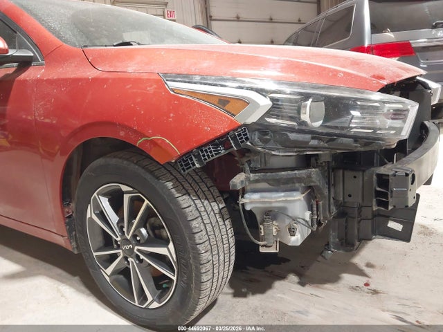 2022 Kia Forte Lxs მანქანა იყიდება აუქციონზე, vin: 3KPF24AD4NE467384, აუქციონის ნომერი: 44692067